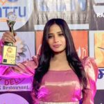 Bhojpuri actress Anjali Chauhan received the Best Debut Actress Award 2025.