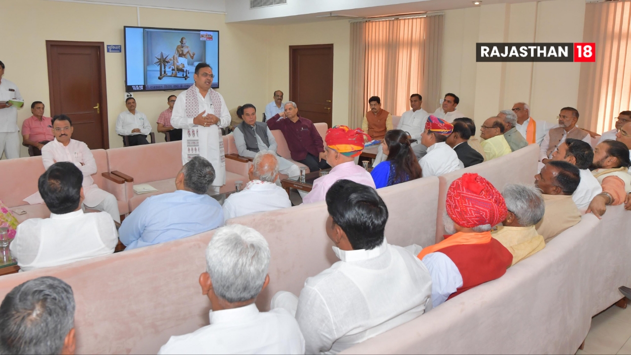 Chief Minister Stresses Accountability and Public Outreach in BJP MLA Meeting