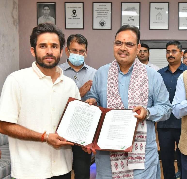 International Cricketer Ravi Bishnoi Appointed as DYSP, Chief Minister Hands Over Appointment Letter