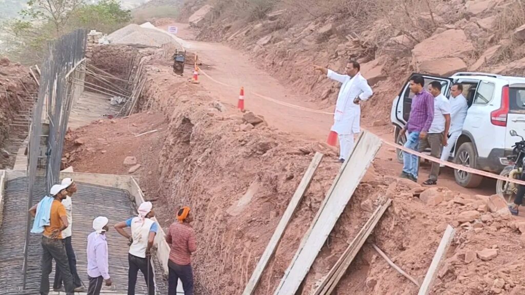 MLA Hansraj Meena Conducts Surprise Inspection of Karanpur Valley Construction