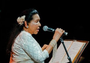 Singer Asha Bhosle Passes Away