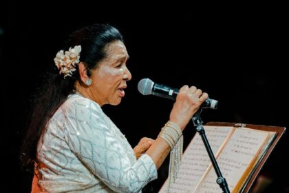 Singer Asha Bhosle Passes Away