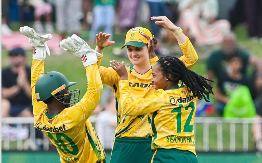SA Women Beat India by 8 Wickets in One-Sided 2nd T20I Encounter