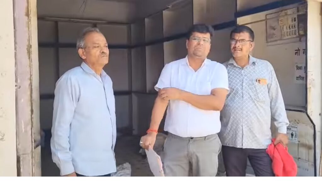 Hindaun City: Court Takes Strict Action Against Tenant, Possession Handed Over to Property Owner.