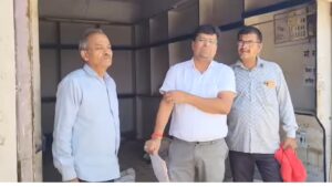 Hindaun City: Court Takes Strict Action Against Tenant, Possession Handed Over to Property Owner. Oplus_16908288