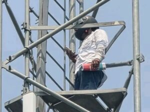 Dholpur News: LDC Climbs Tower Over Alleged Love Affair, Administration on High Alert Oplus_16908288
